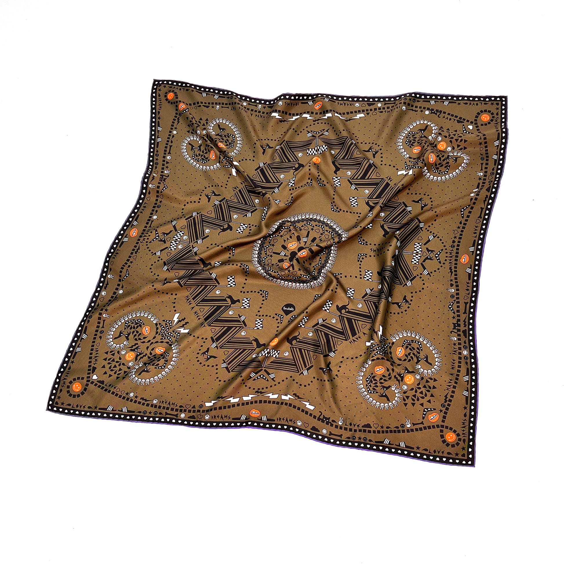 Foulala BANDANA-DRAMA Olive Foulard Muster mit illustrativen Elementen und Lila Details