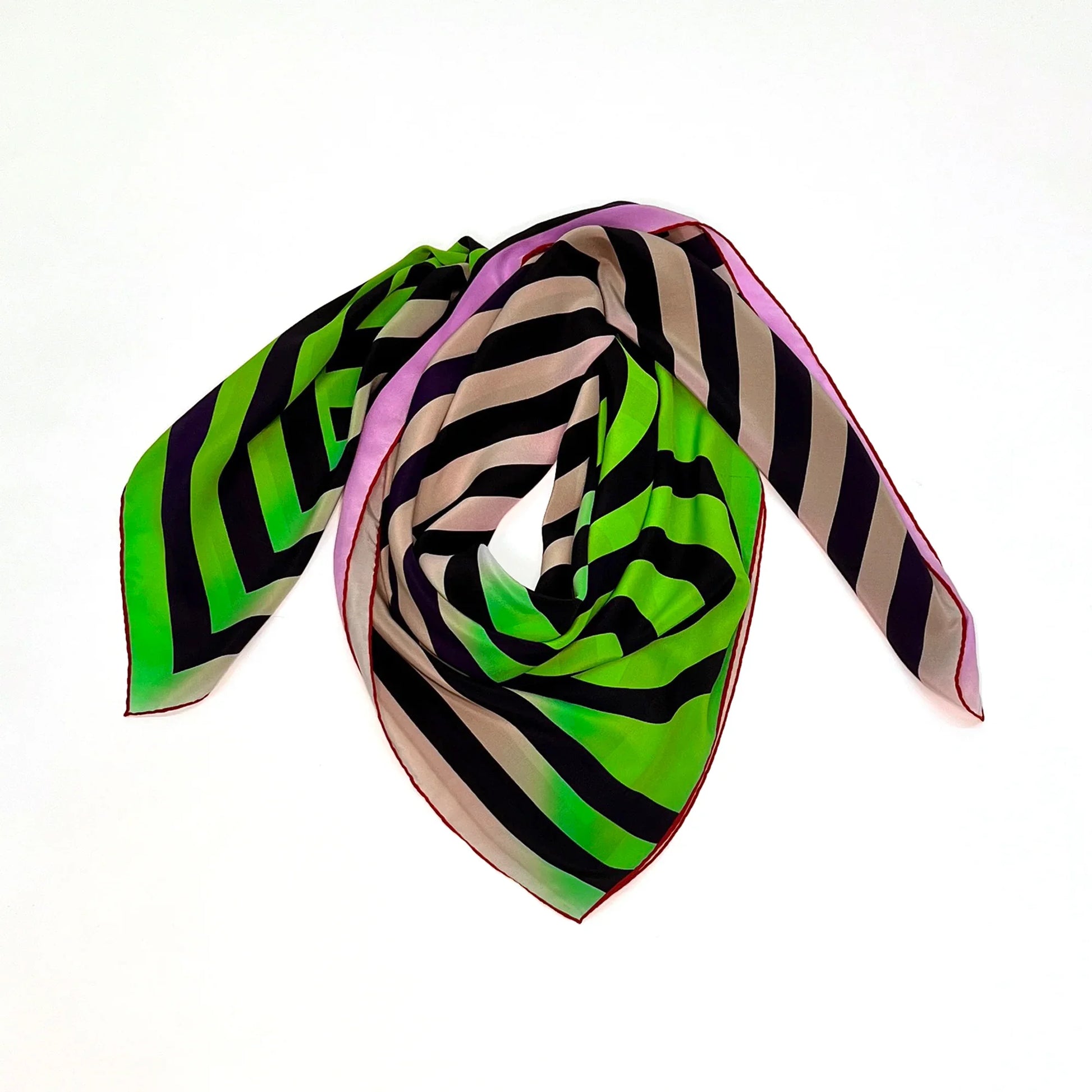 Seidentuch mit grünen, schwarzen und beigen Streifenmuster auf weißem Hintergrund