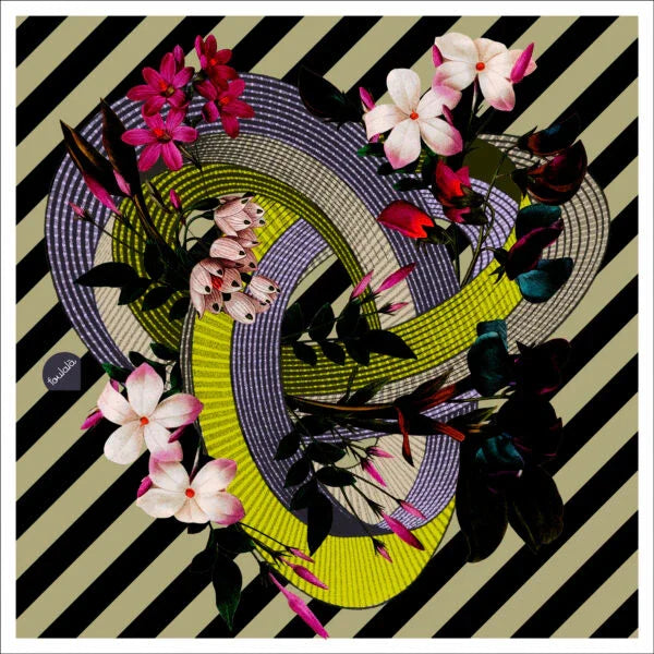 Florales Muster auf Kissenhülle, bunte Blumen auf grafischem Streifenhintergrund, 60x60 cm