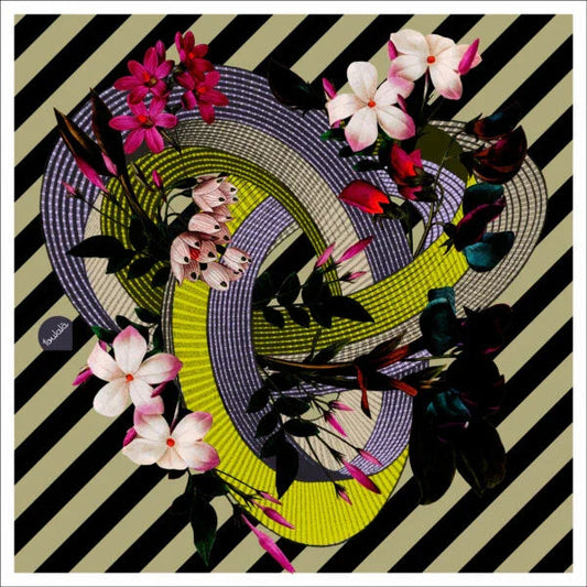 Florales Muster auf Kissenhülle, bunte Blumen auf grafischem Streifenhintergrund, 60x60 cm